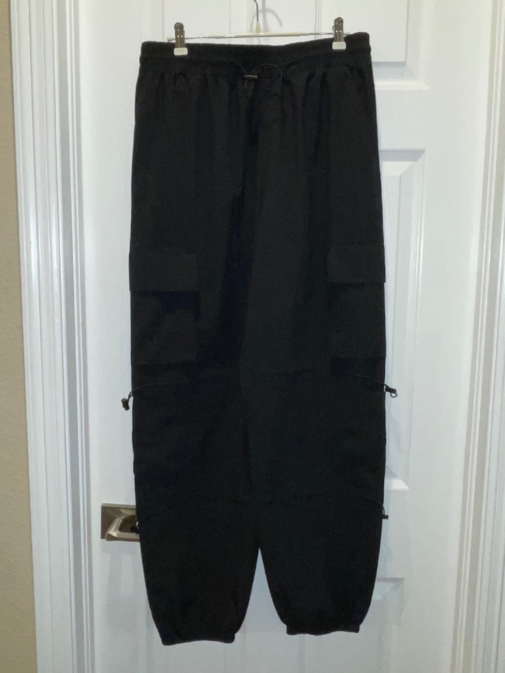 Black Large Lightweight Cargo Joggers with Knee & Ankle Bungees - Picture 2 of 9